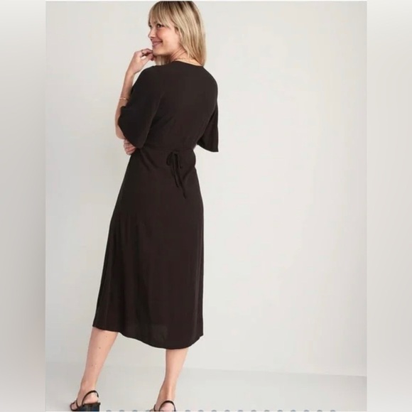 NWT! Black Waist-Defined Flutter-Sleeve Midi Wrap Dress - Multiple Sizes 💜 - Picture 3 of 8